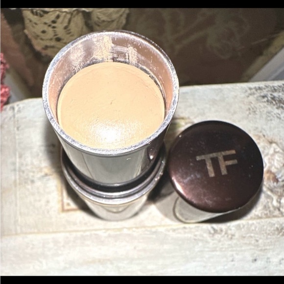 Tom ford stick foundation - Picture 5 of 8